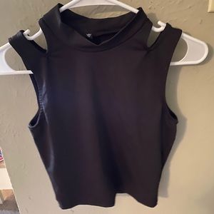 Cropped fitting cut out top